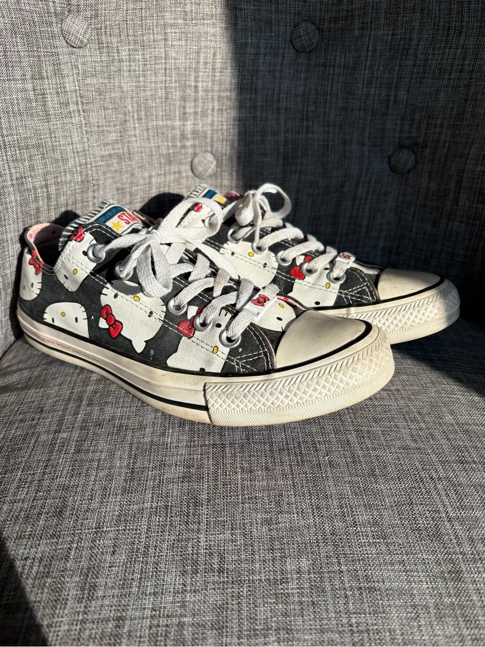 Converse Black Canvas Hello Kitty Women’s Sneakers with White Laces SZ. 8